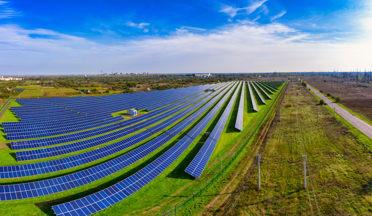 Huge,Solar,Power,Plant,To,Use,Solar,Energy,In,A