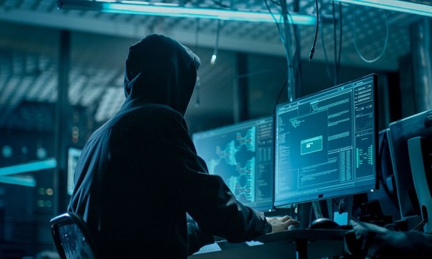 hacker-Gorodenkoff-Shutterstock-fj4kRs